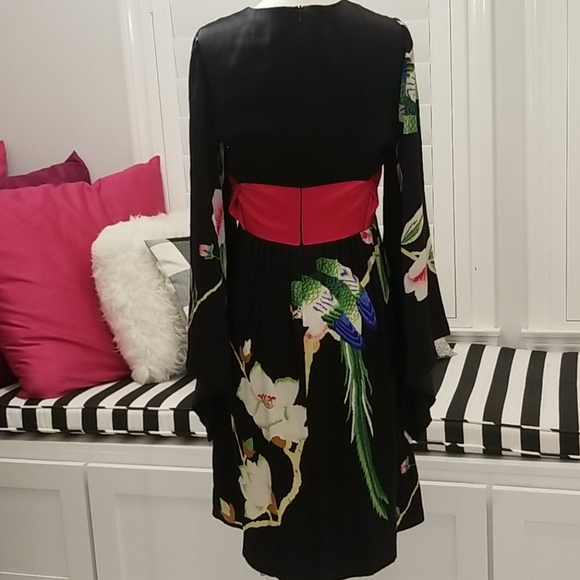 100%silk kimono dress - Picture 3 of 7